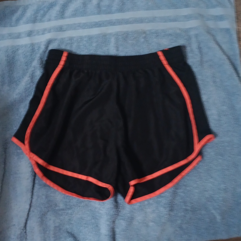 Women's shorts b98